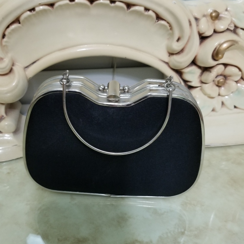 Hand clutch